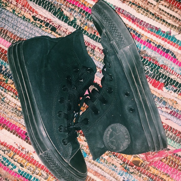 Converse Shoes - Converse all black high tops